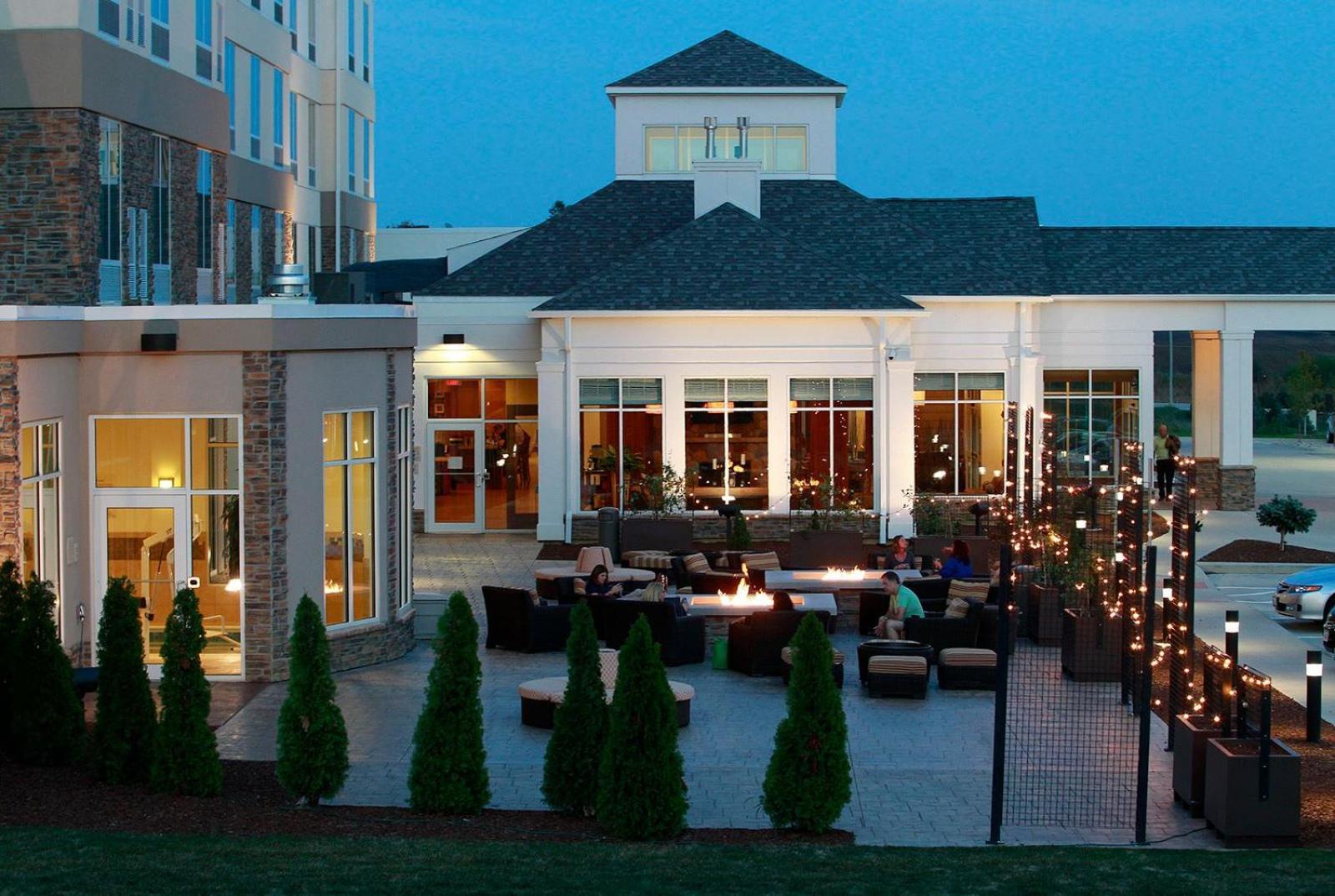 Hilton Garden Inn Cedar Falls Conference Center Εξωτερικό φωτογραφία