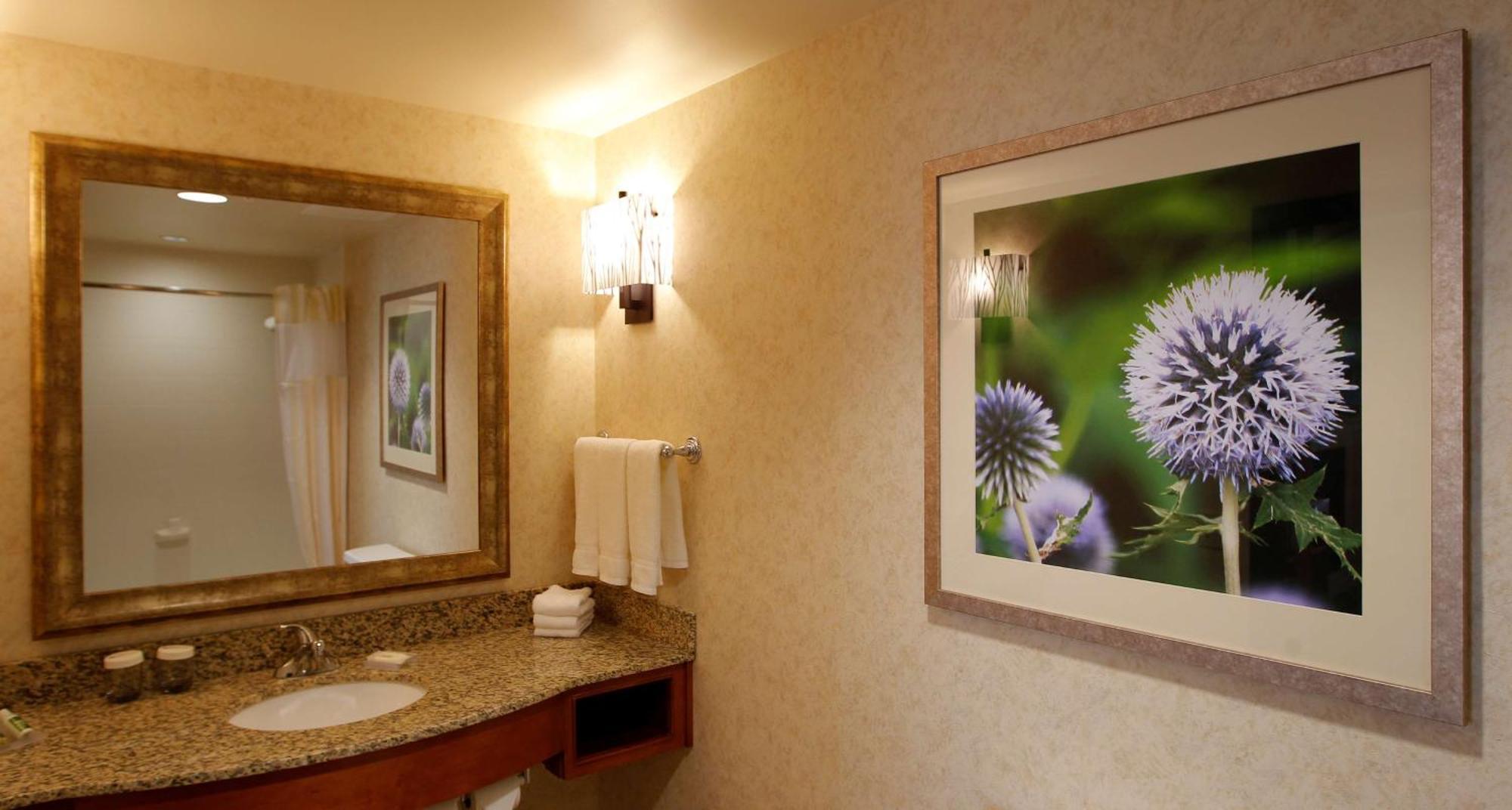 Hilton Garden Inn Cedar Falls Conference Center Εξωτερικό φωτογραφία