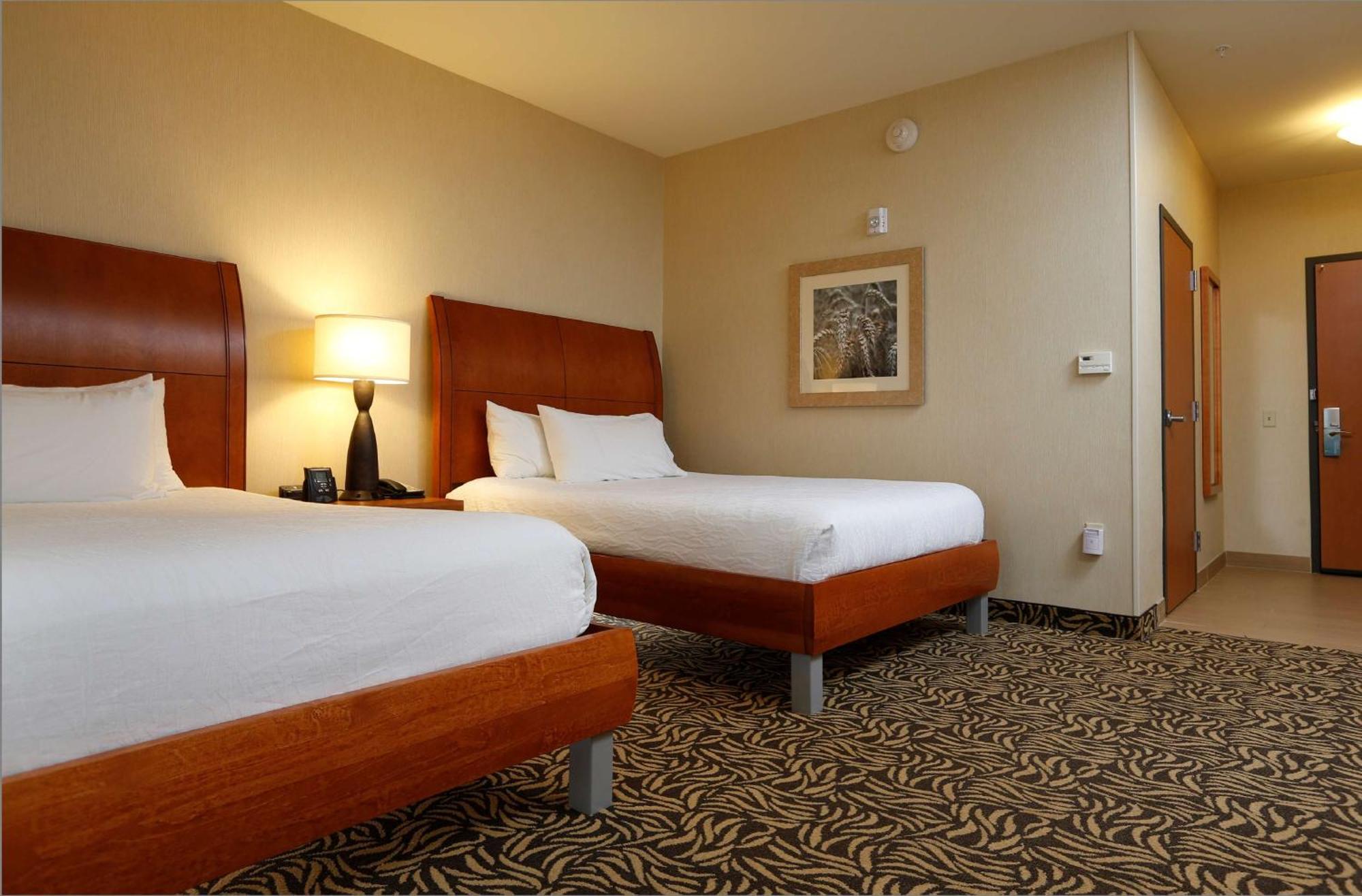 Hilton Garden Inn Cedar Falls Conference Center Εξωτερικό φωτογραφία