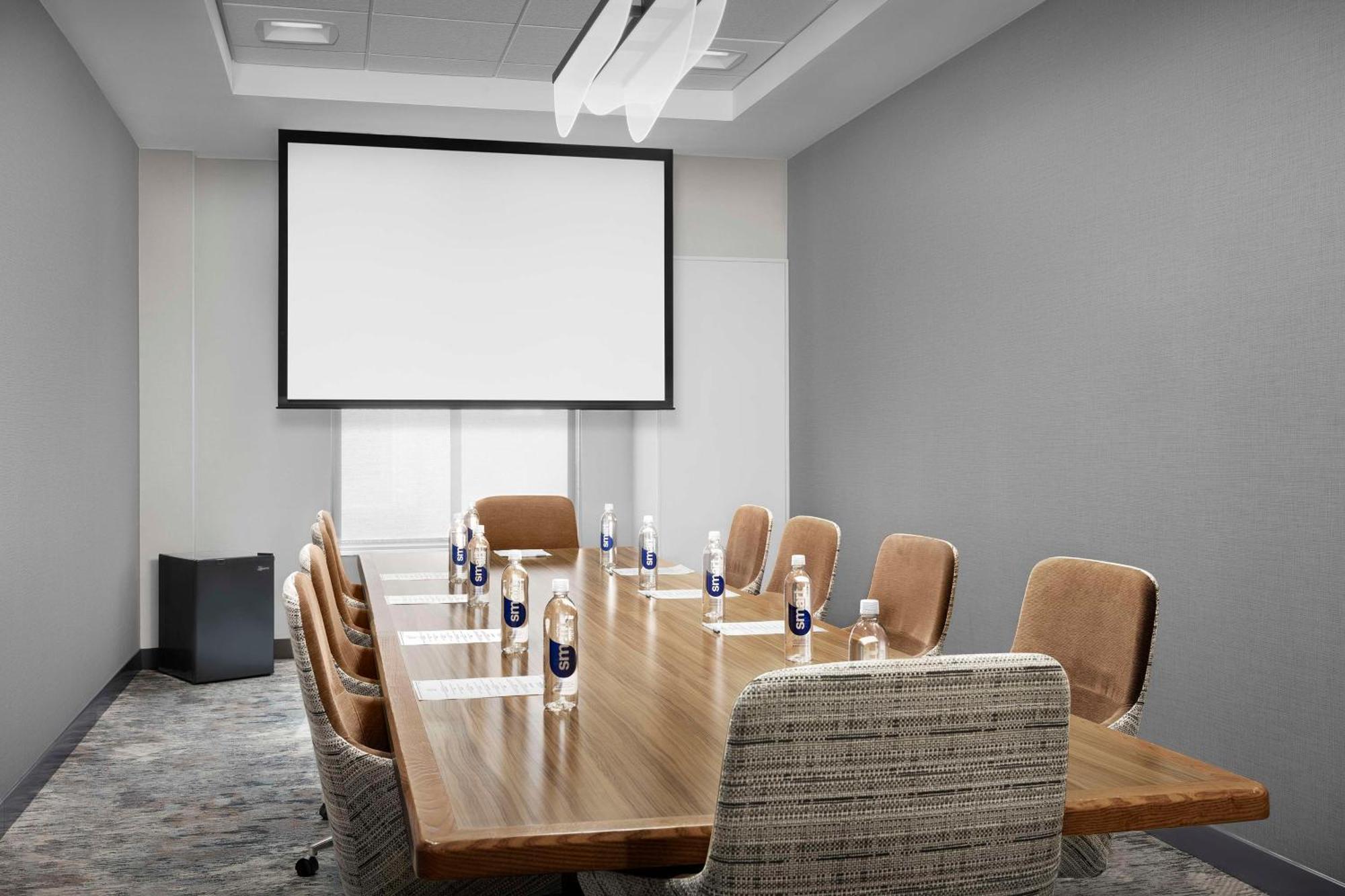 Hilton Garden Inn Cedar Falls Conference Center Εξωτερικό φωτογραφία