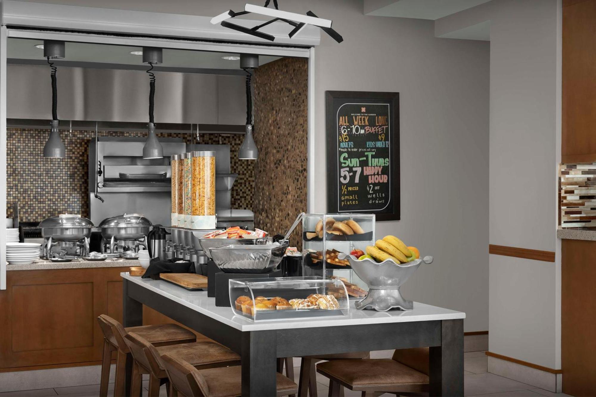 Hilton Garden Inn Cedar Falls Conference Center Εξωτερικό φωτογραφία